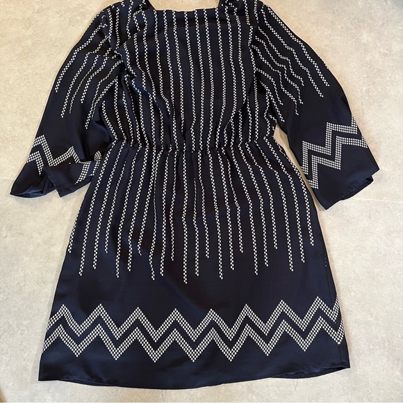 BLACK TAPE Dress. LARGE - Picture 9 of 9